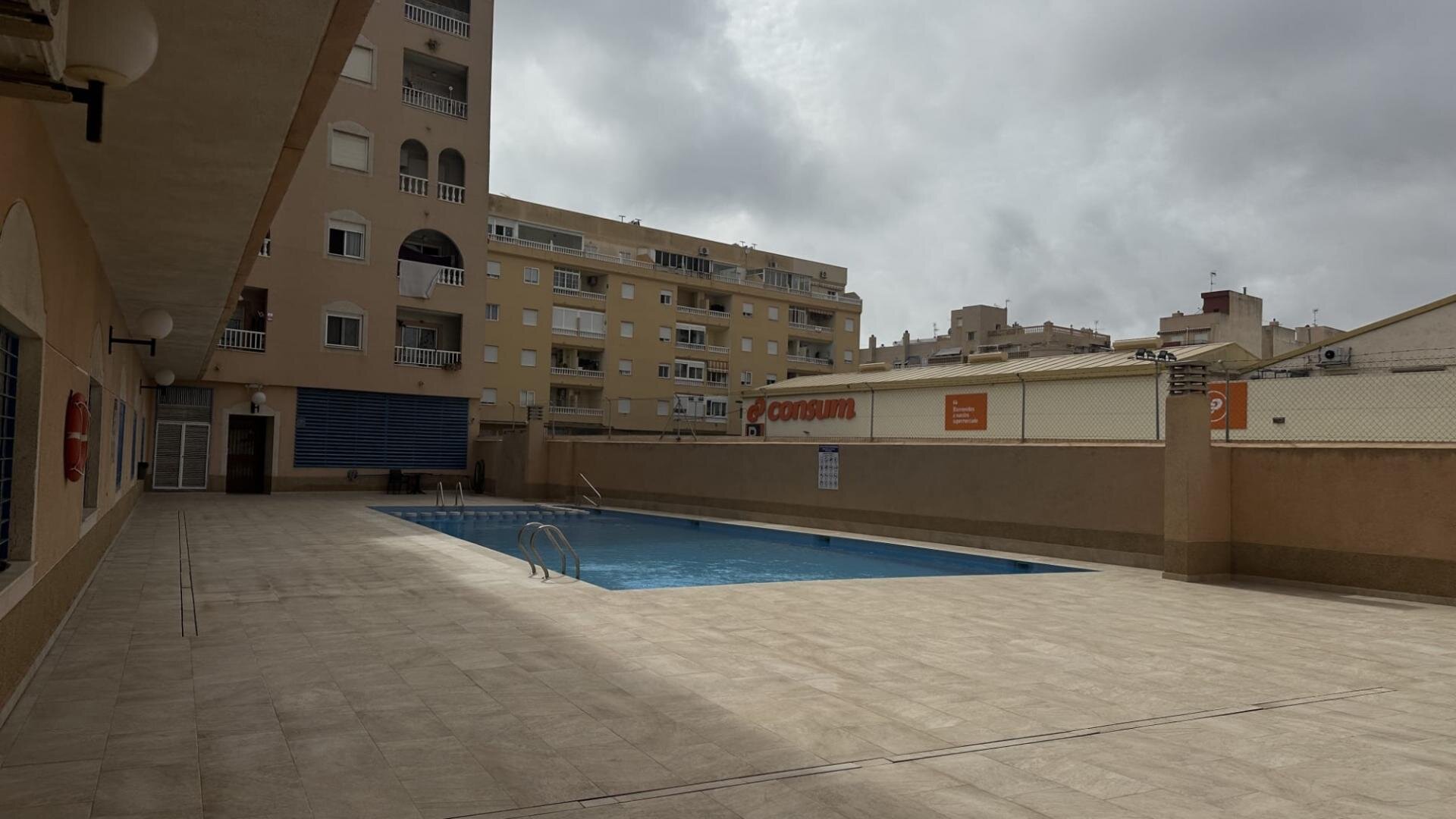 1-Bedroom Apartment in Centro, Torrevieja - Image 23
