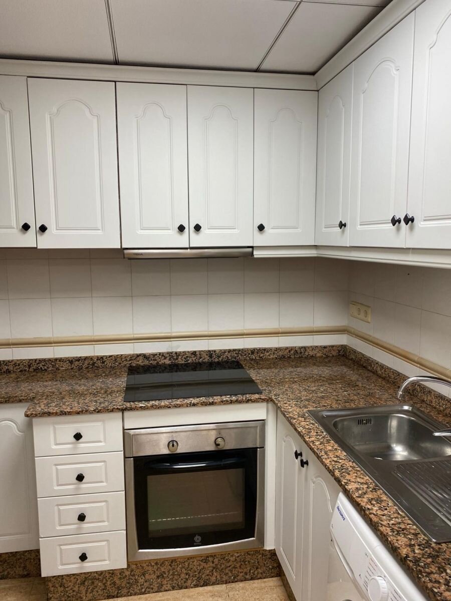 2-Bedroom Apartment in Estacion de Autobuses, Torrevieja - Image 18