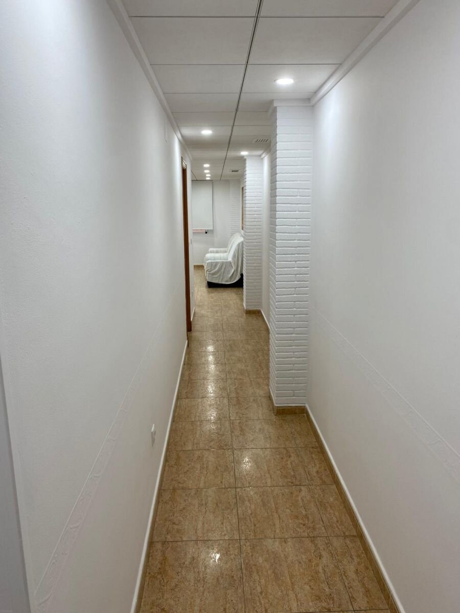 2-Bedroom Apartment in Estacion de Autobuses, Torrevieja - Image 7