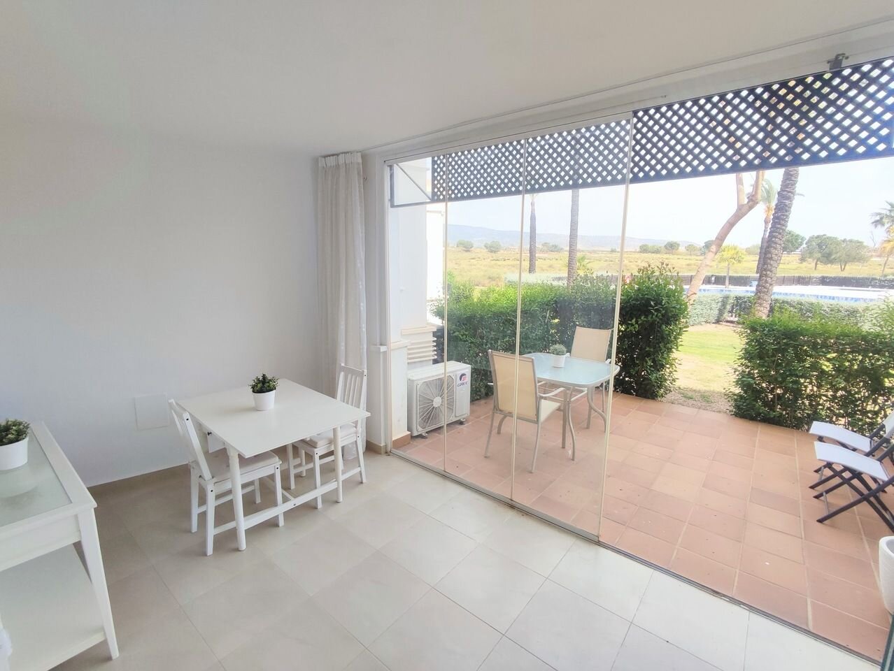 2-Bedroom Apartment in Sucina - Image 2