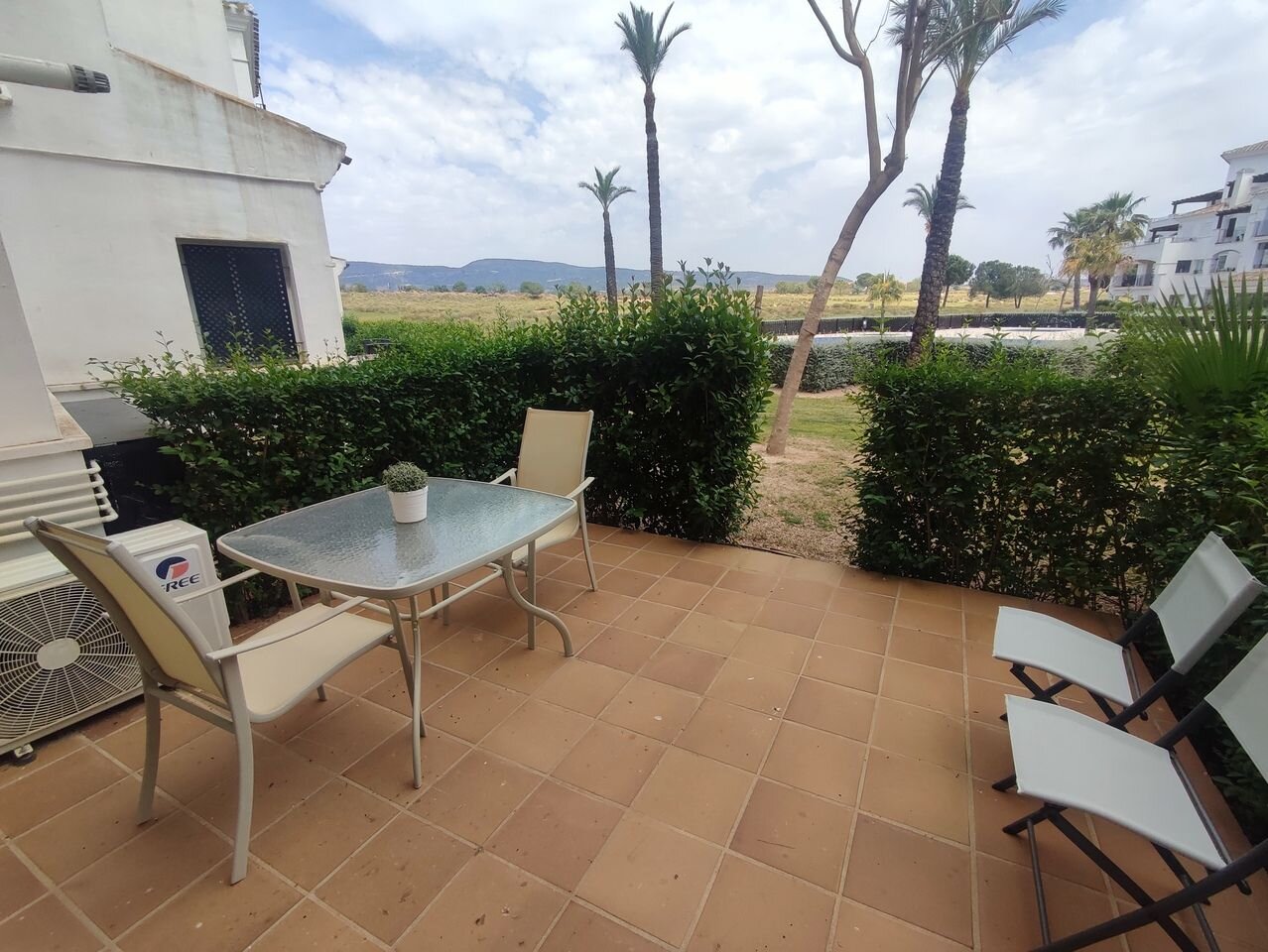 2-Bedroom Apartment in Sucina - Image 28