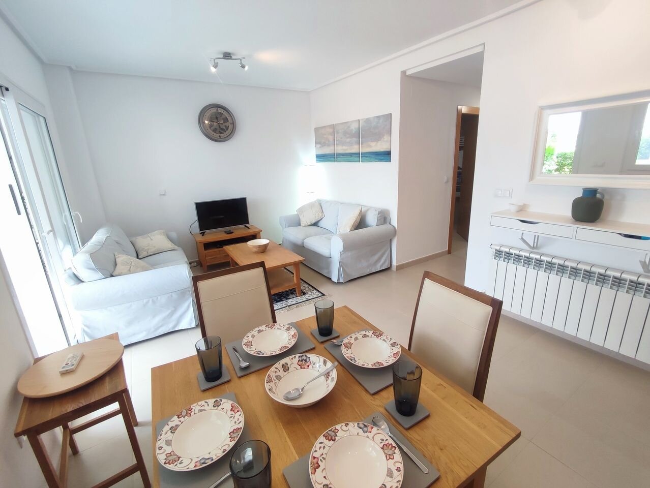 2-Bedroom Apartment in Sucina - Image 4
