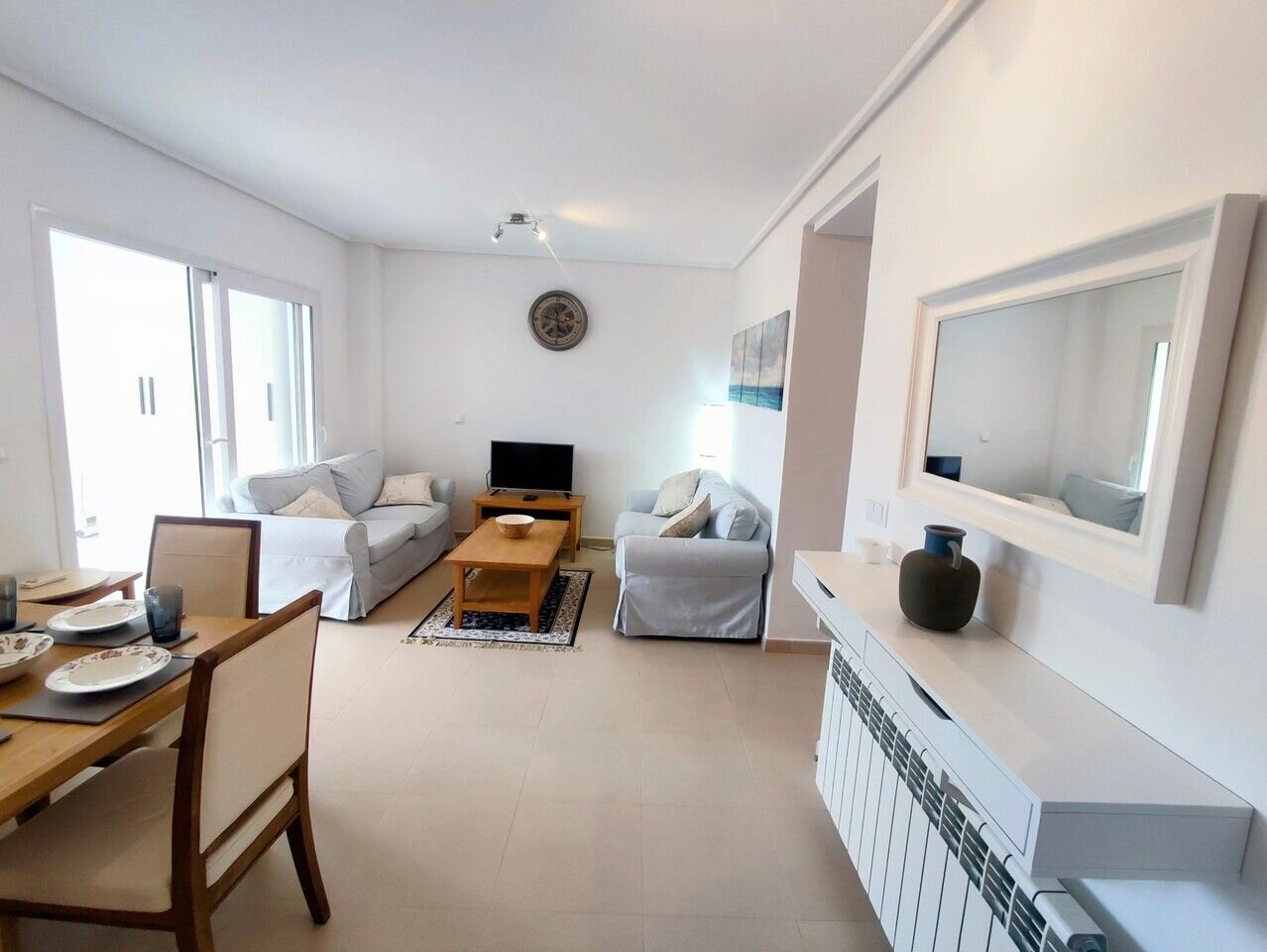 2-Bedroom Apartment in Sucina - Image 8