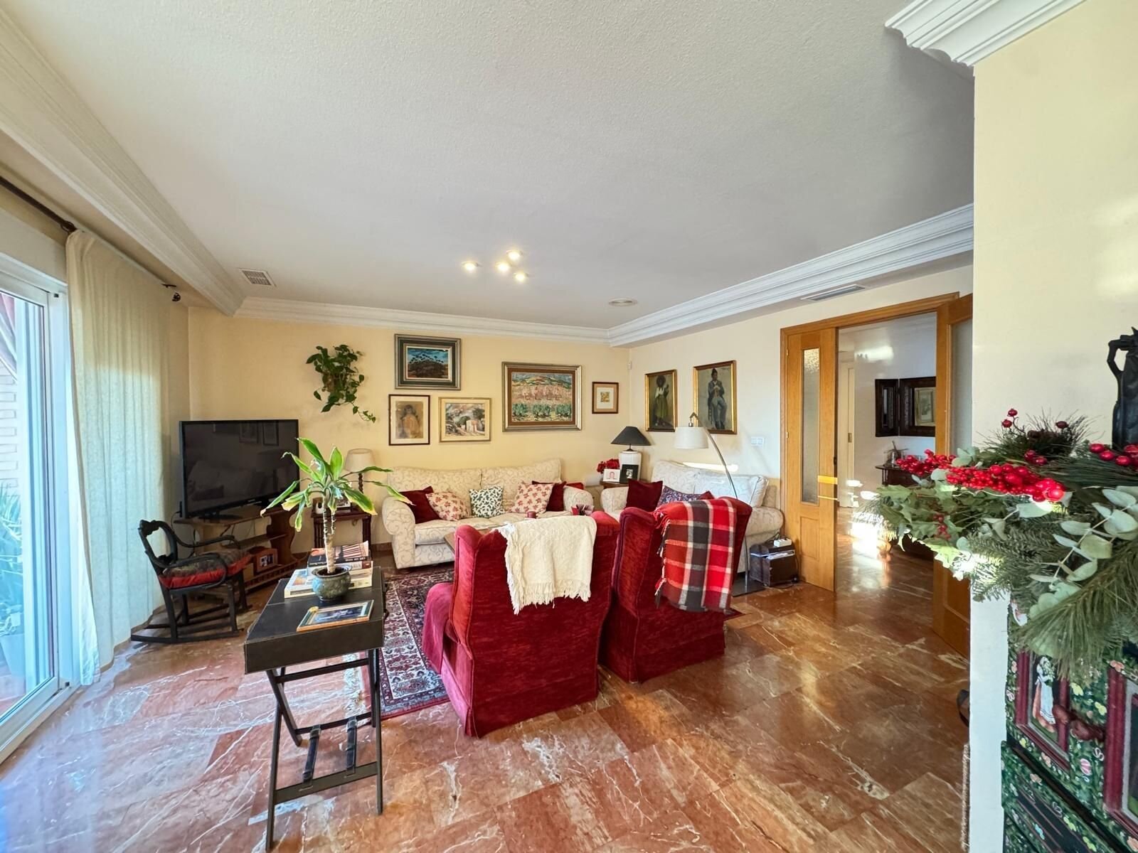 4-Bedroom Apartment in Torrevieja, Torrevieja - Image 10