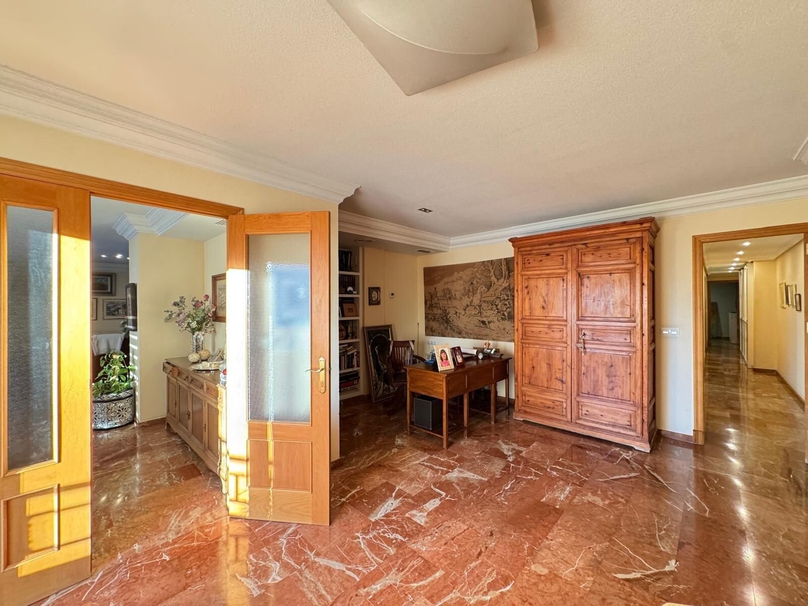 4-Bedroom Apartment in Torrevieja, Torrevieja - Image 16