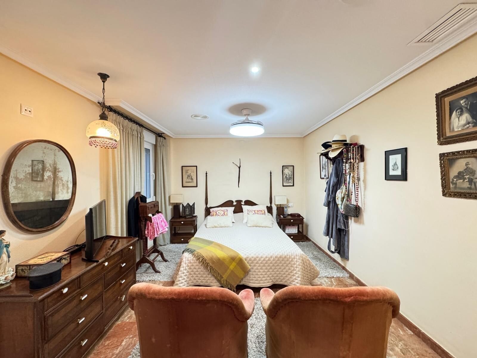 4-Bedroom Apartment in Torrevieja, Torrevieja - Image 22
