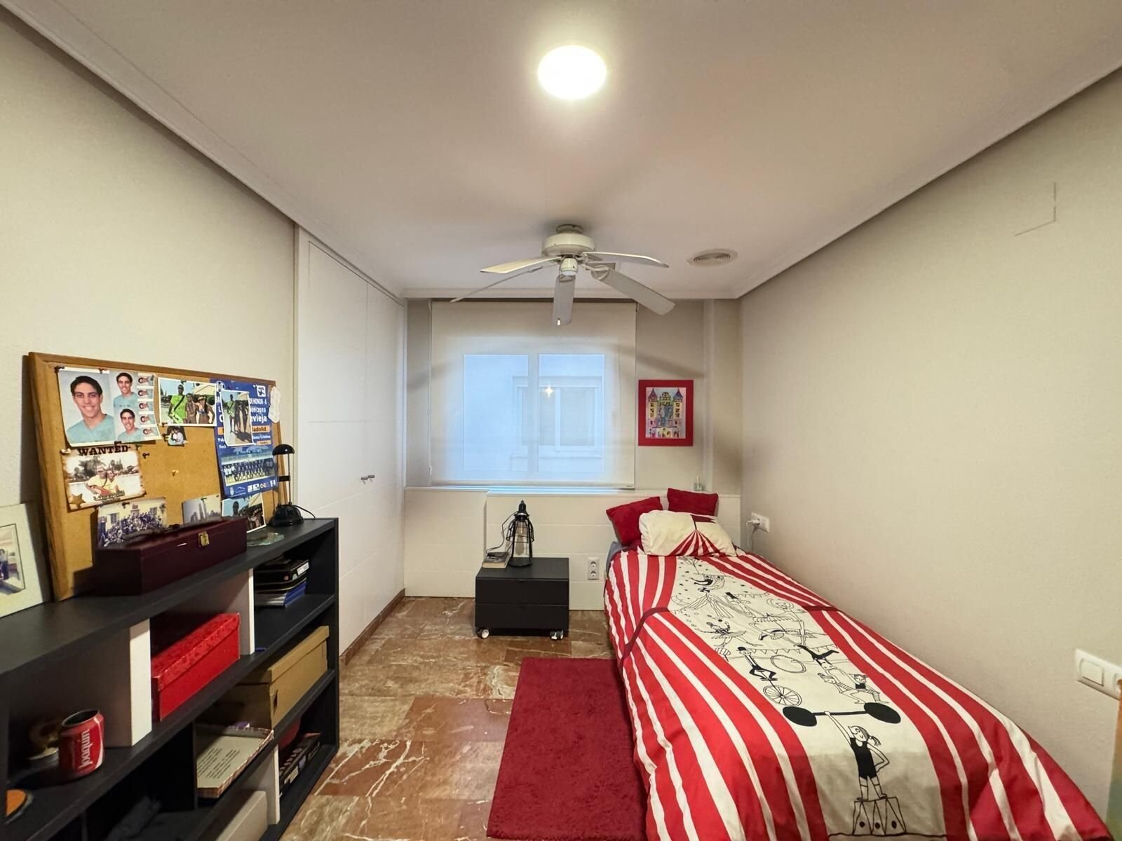 4-Bedroom Apartment in Torrevieja, Torrevieja - Image 31