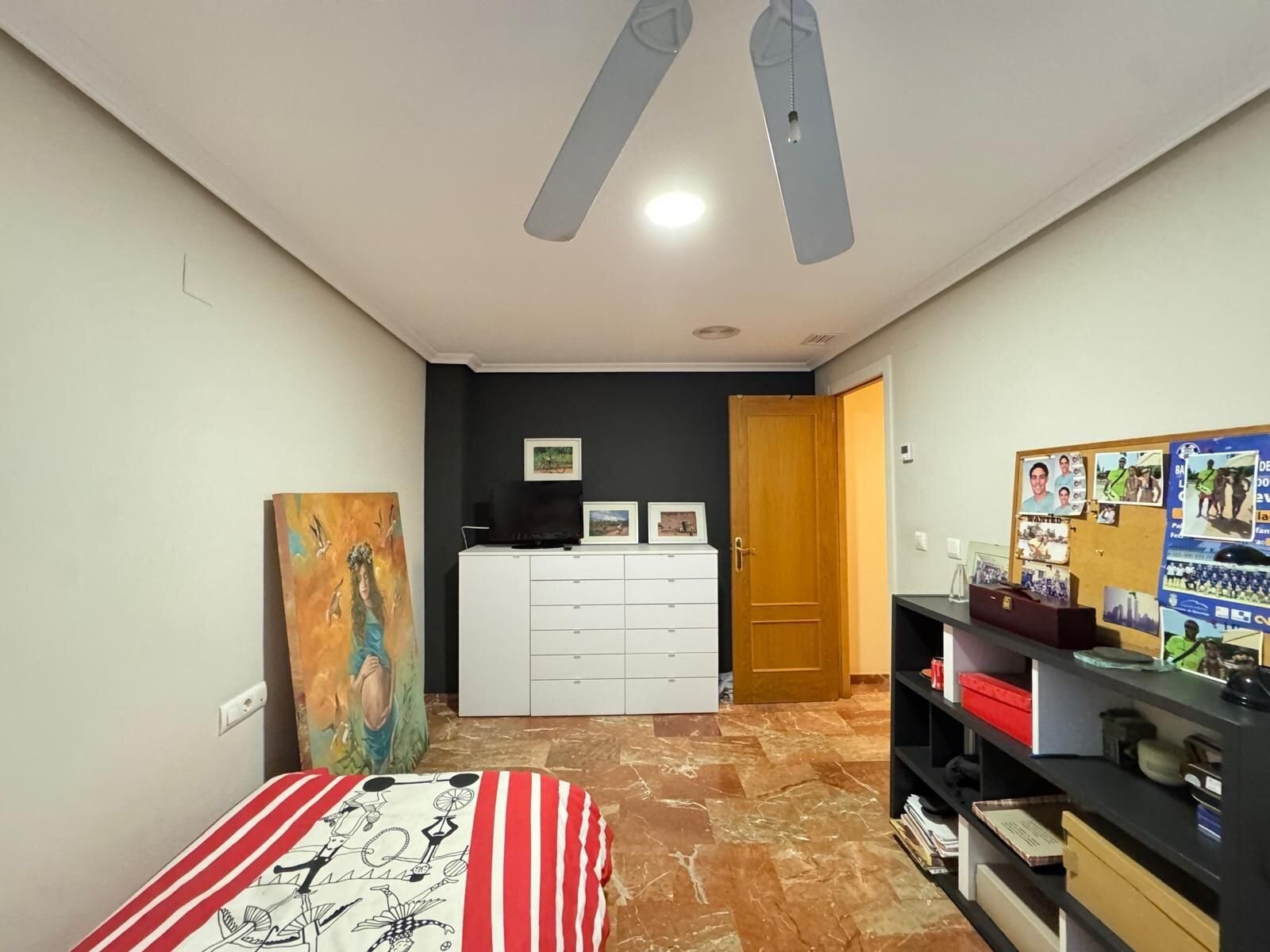 4-Bedroom Apartment in Torrevieja, Torrevieja - Image 32