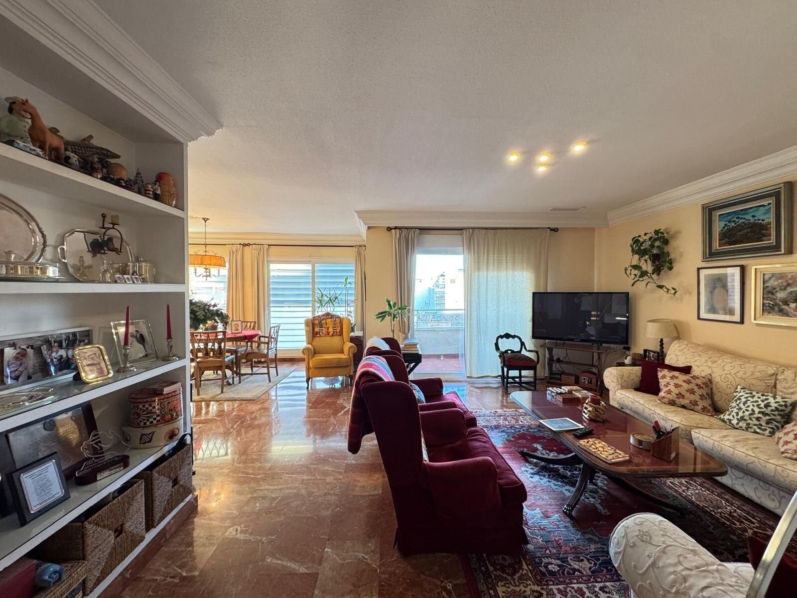 4-Bedroom Apartment in Torrevieja, Torrevieja - Image 4