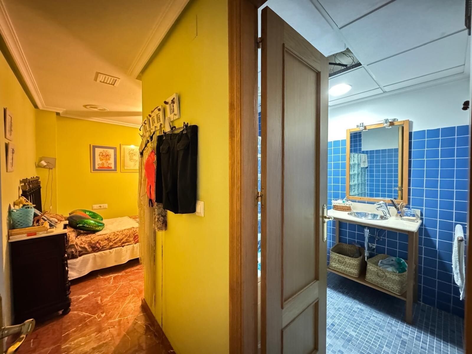 4-Bedroom Apartment in Torrevieja, Torrevieja - Image 43