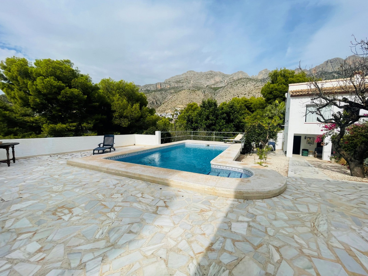 6-Bedroom Detached House in  Altea | Sunny Casas - Costa ... - Image 10