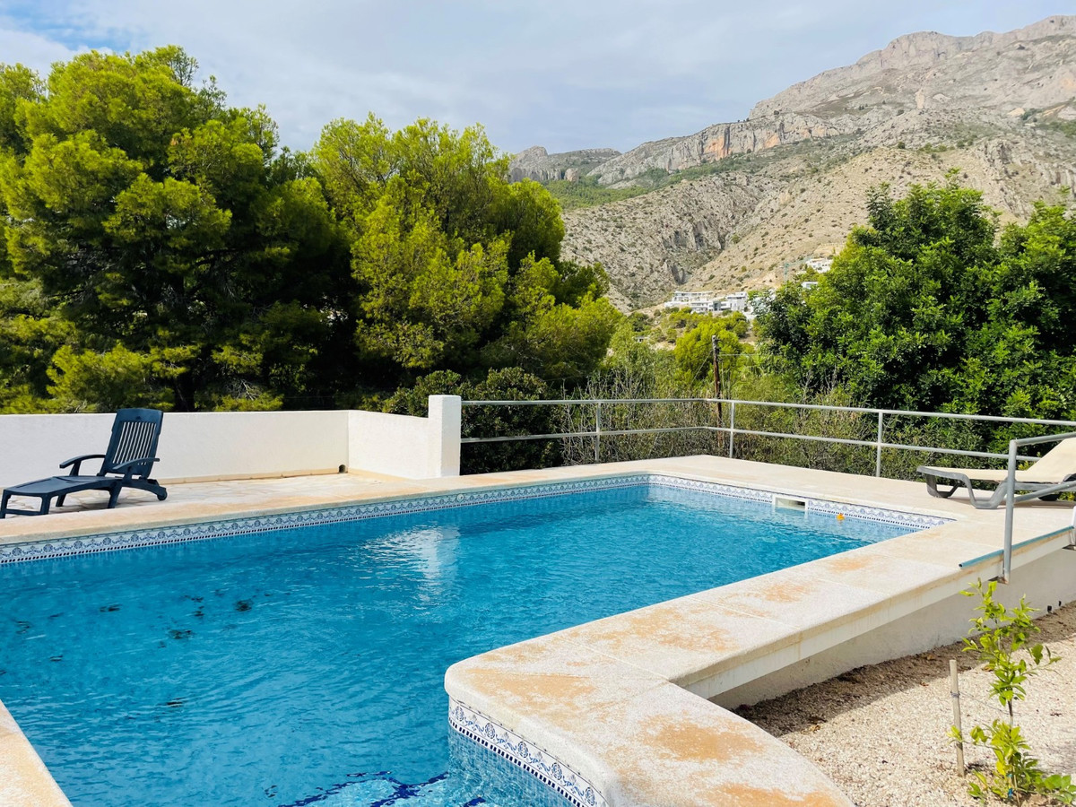 6-Bedroom Detached House in  Altea | Sunny Casas - Costa ... - Image 2