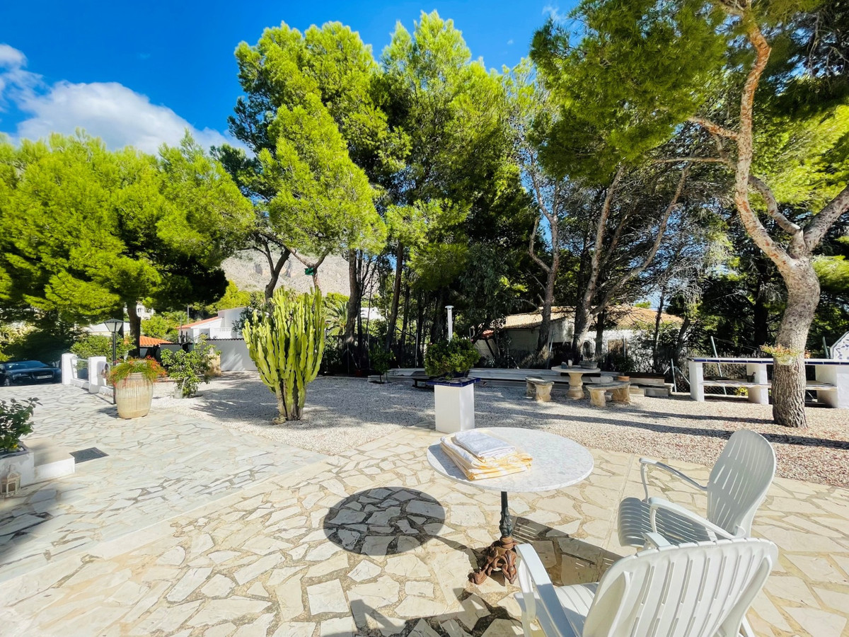 6-Bedroom Detached House in  Altea | Sunny Casas - Costa ... - Image 20