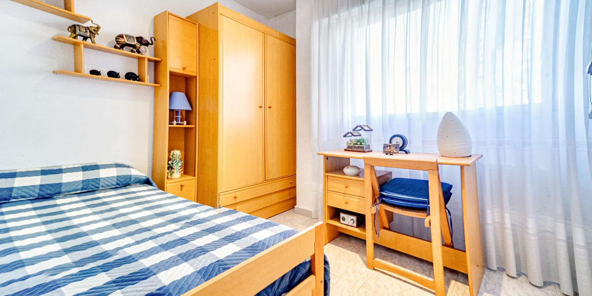 4-Bedroom Middle Floor Apartment in  Benidorm | Sunny Cas... - Image 5