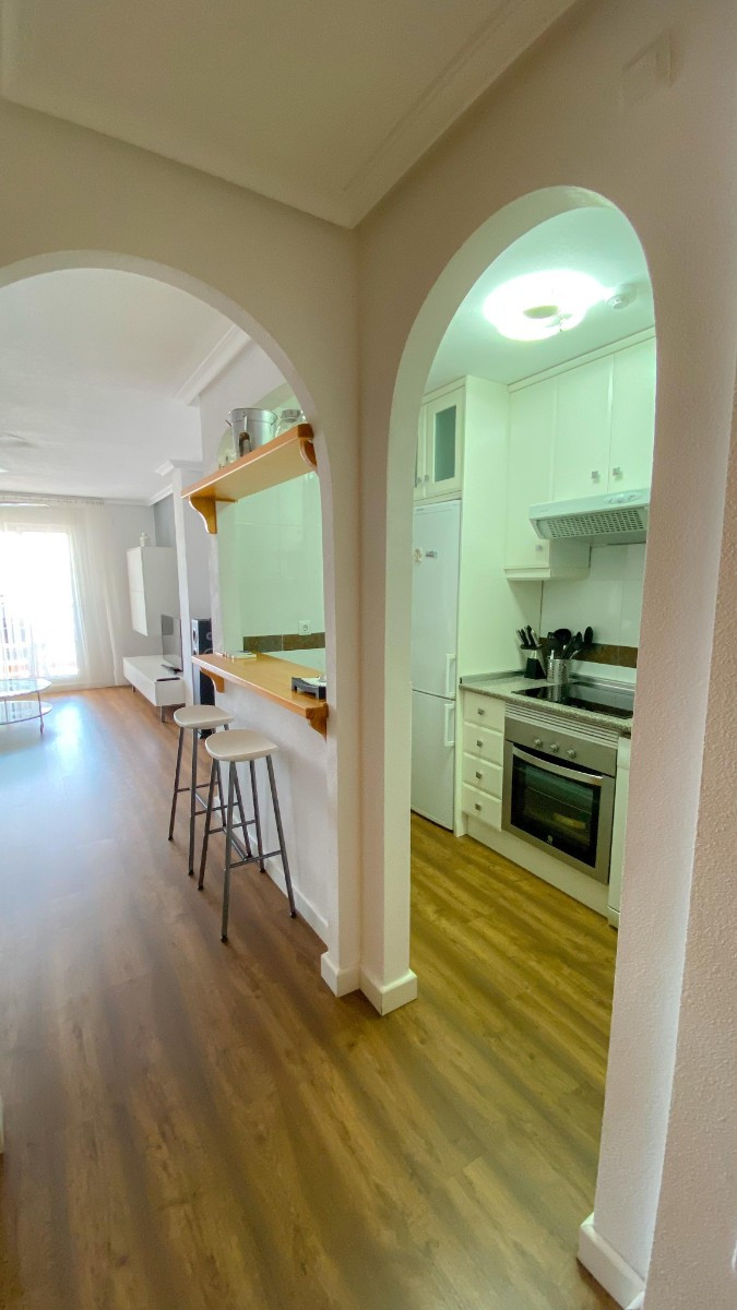 Appartement rez-de-chaussée de 2 Chambres à Mil Palmeras,... - Image 5