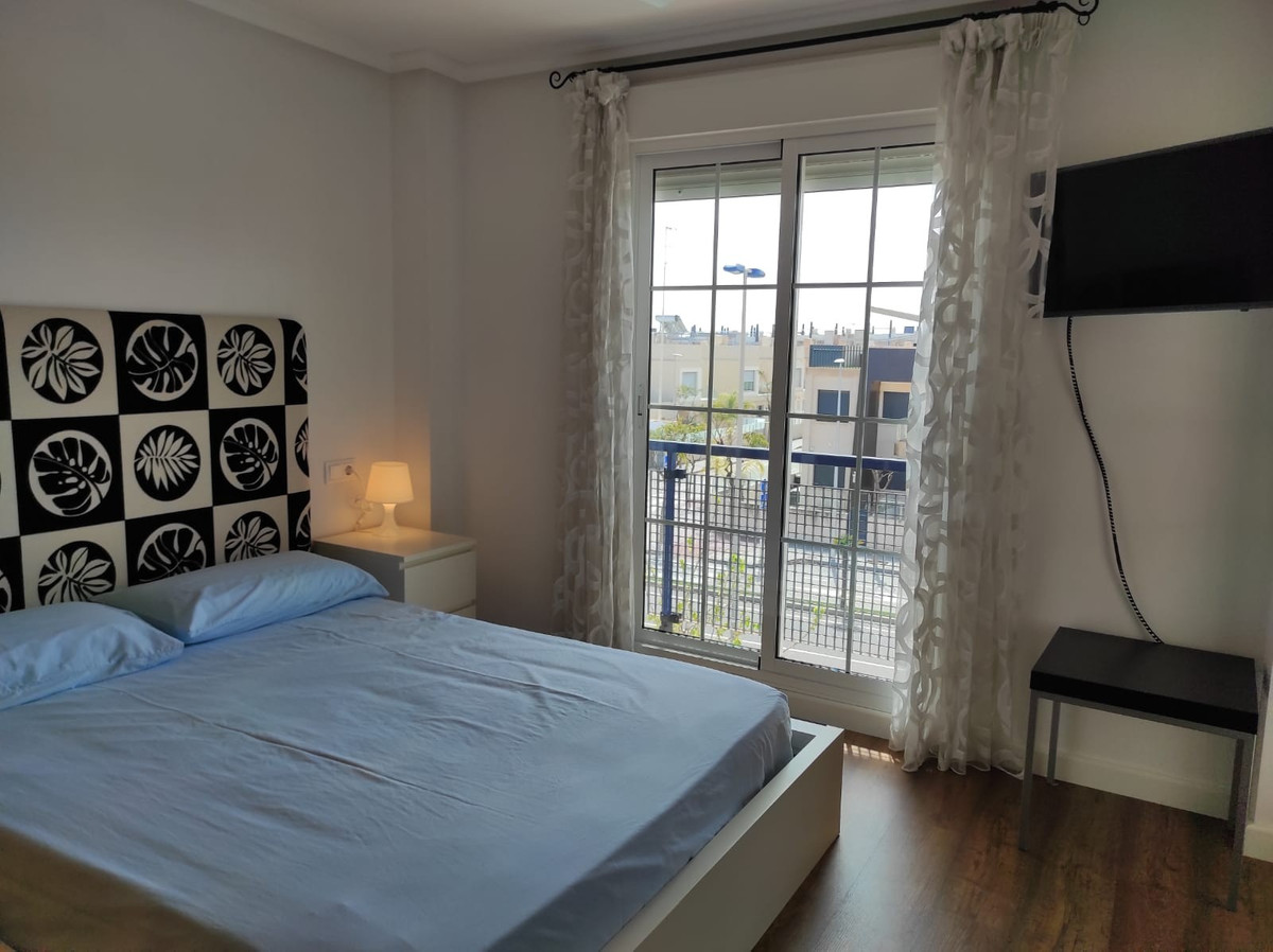 Appartement rez-de-chaussée de 2 Chambres à Mil Palmeras,... - Image 8