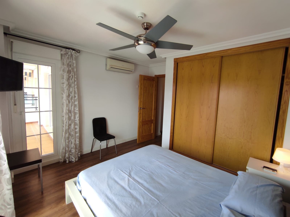 Appartement rez-de-chaussée de 2 Chambres à Mil Palmeras,... - Image 9