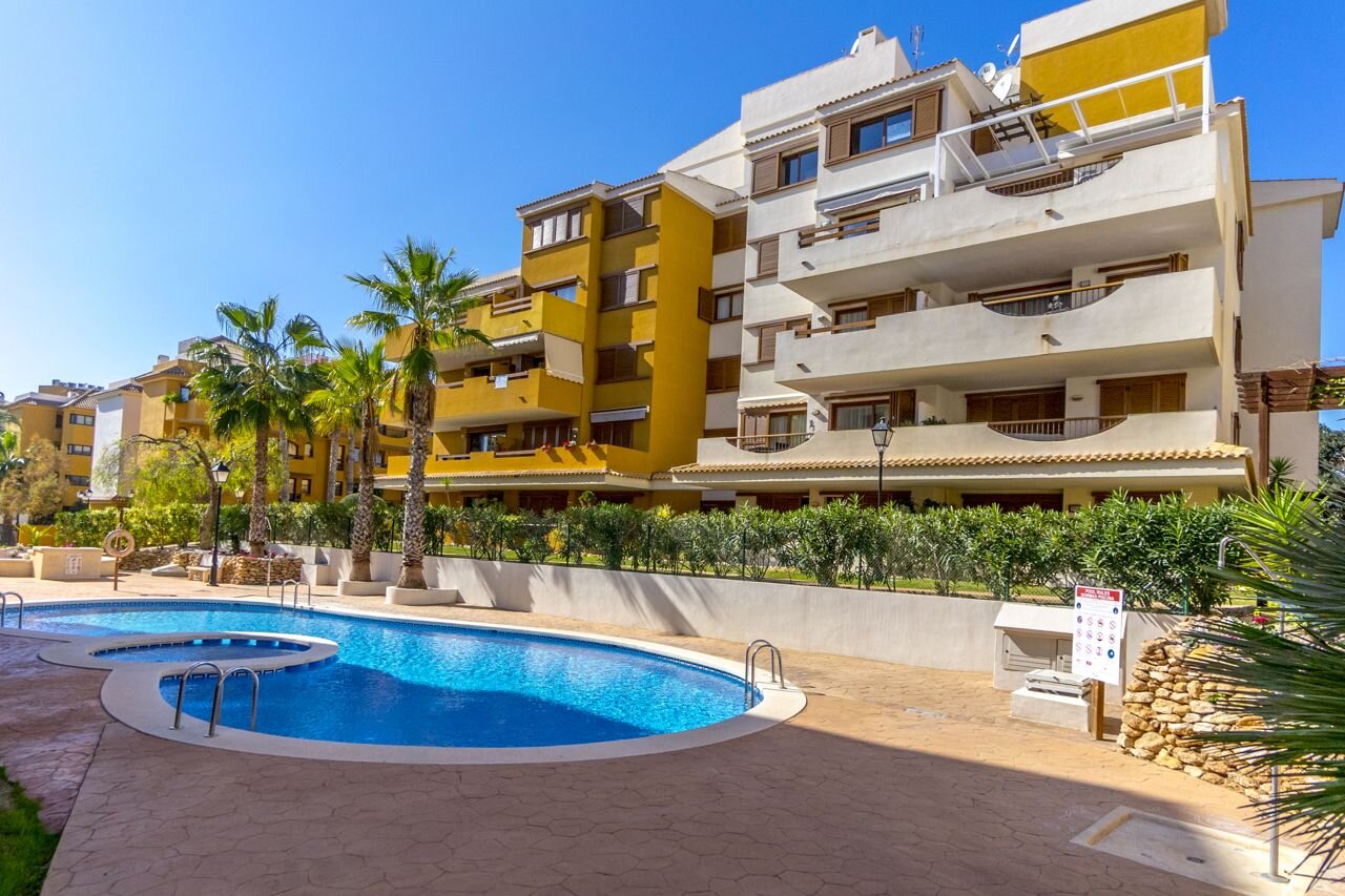 3-Bedroom Apartment in Punta Prima, Torrevieja - Image 27