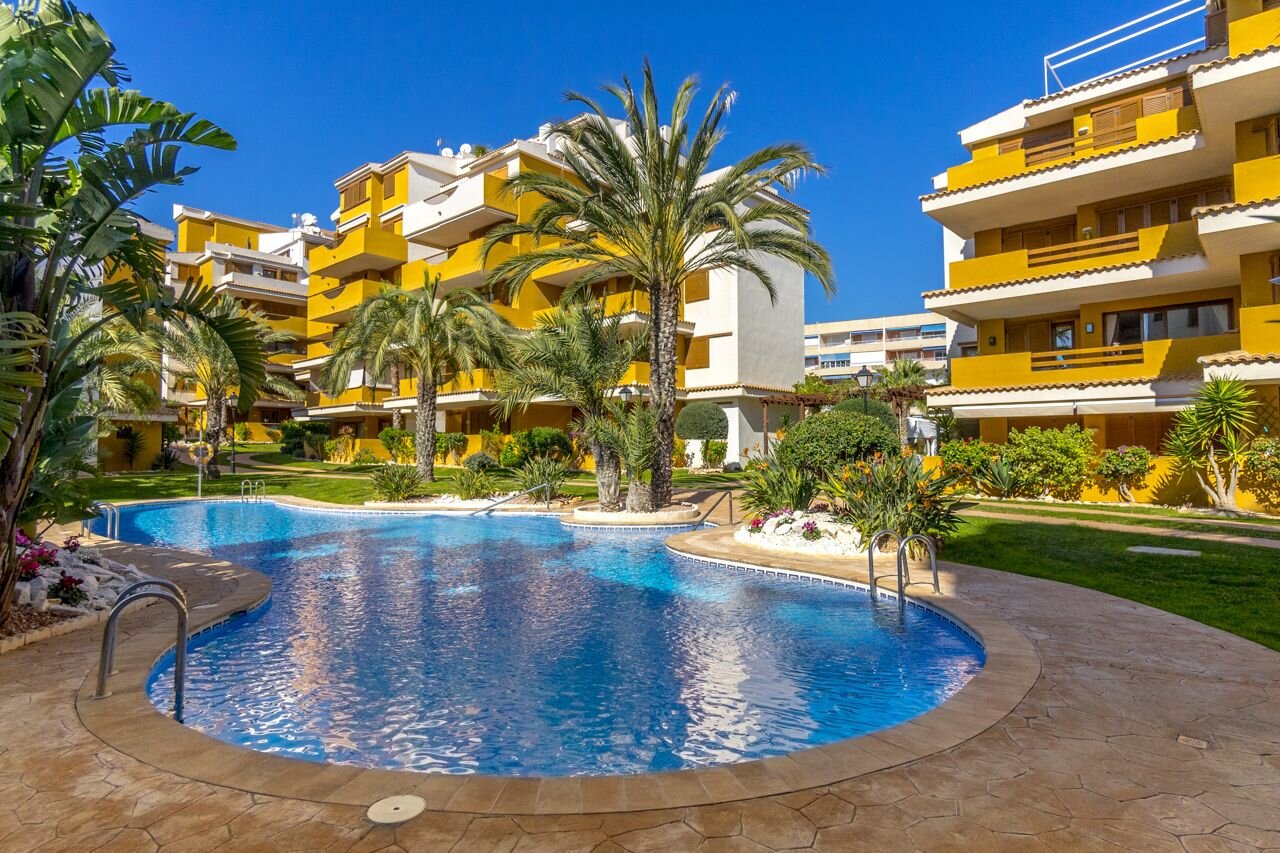 3-Bedroom Apartment in Punta Prima, Torrevieja - Image 31