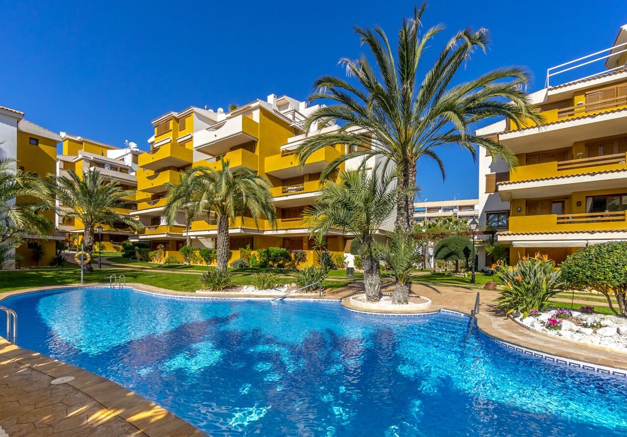 3-Bedroom Apartment in Punta Prima, Torrevieja - Image 32