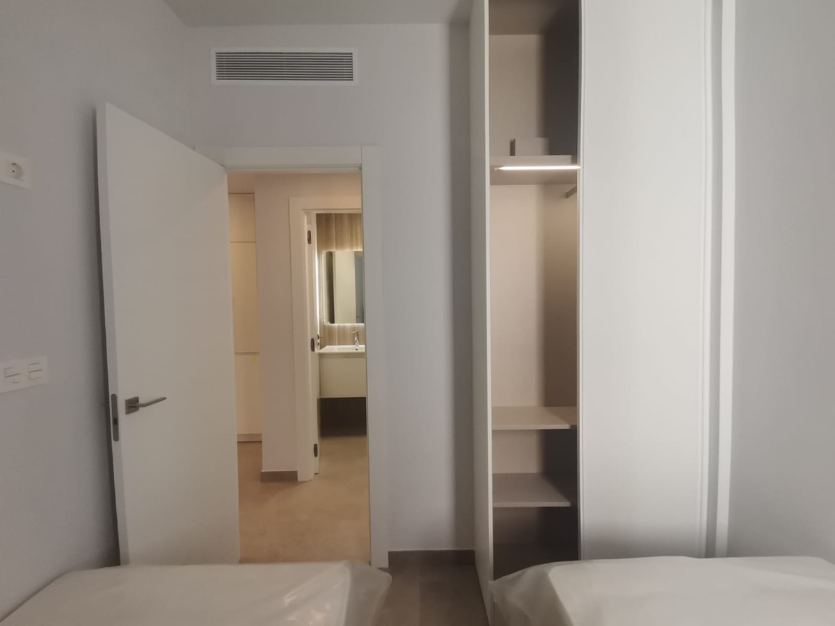 2-Bedroom Middle Floor Apartment in  Torrevieja | Sunny C... - Image 10