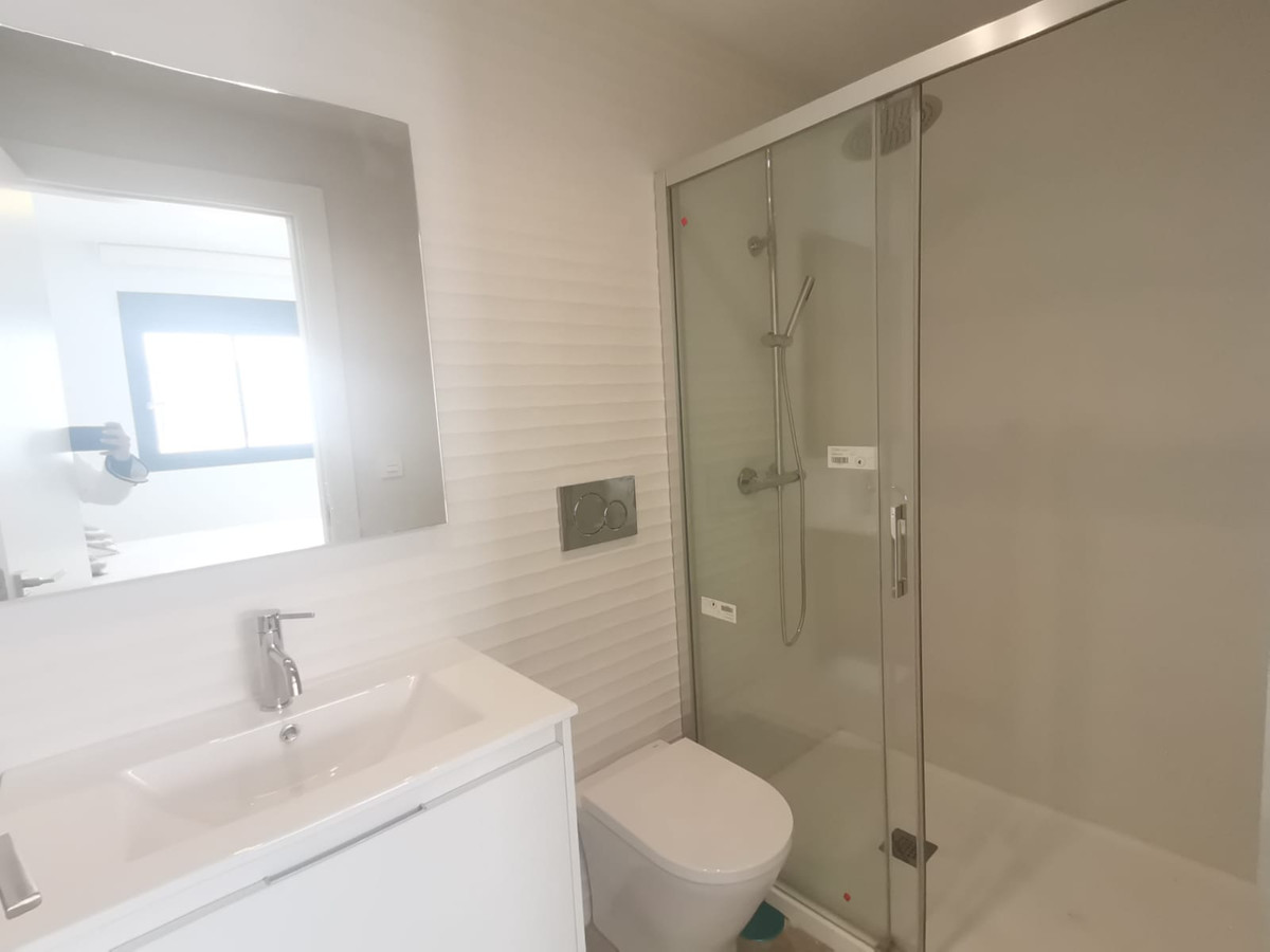 2-Bedroom Middle Floor Apartment in  Torrevieja | Sunny C... - Image 23