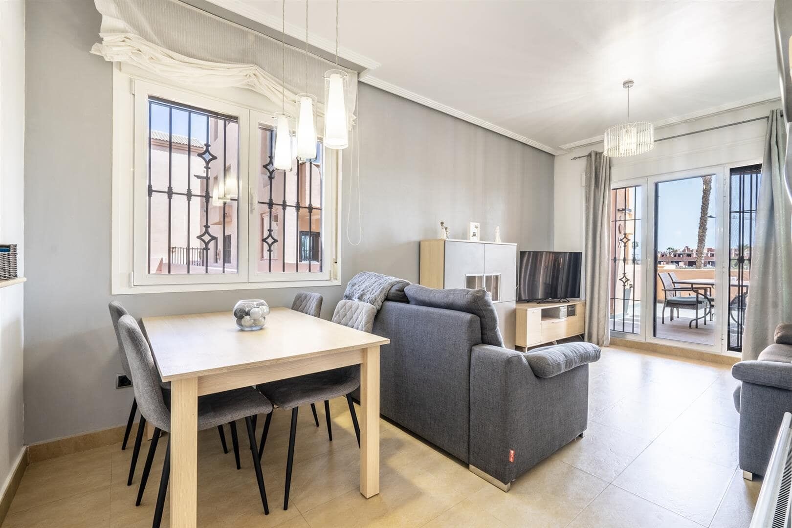 3-Bedroom Apartment in Las Lomas del Rame-Bahía Bella, Los Alcázares - Image 2