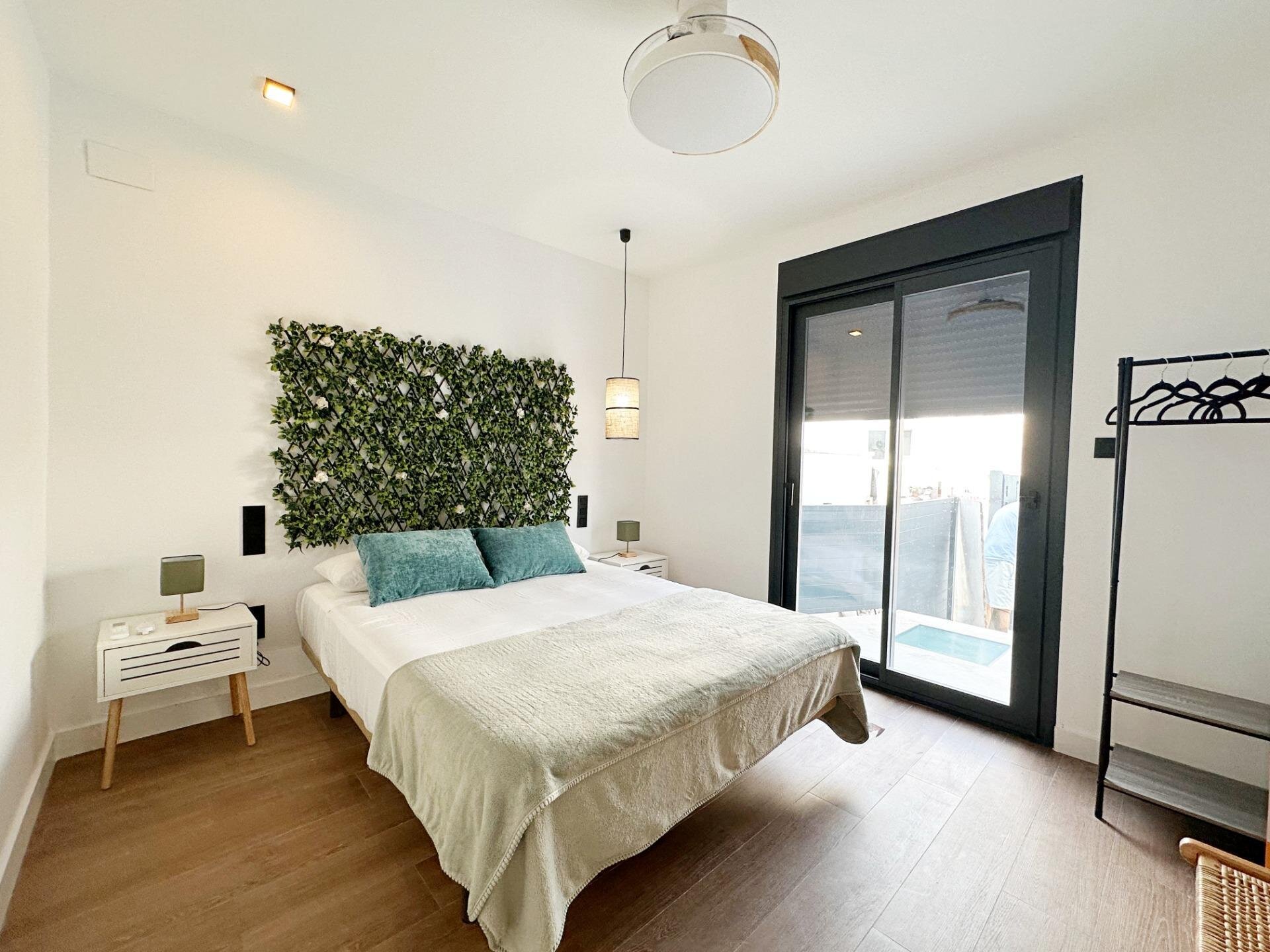 3-Bedroom House in Calas Blanca, Torrevieja - Image 10