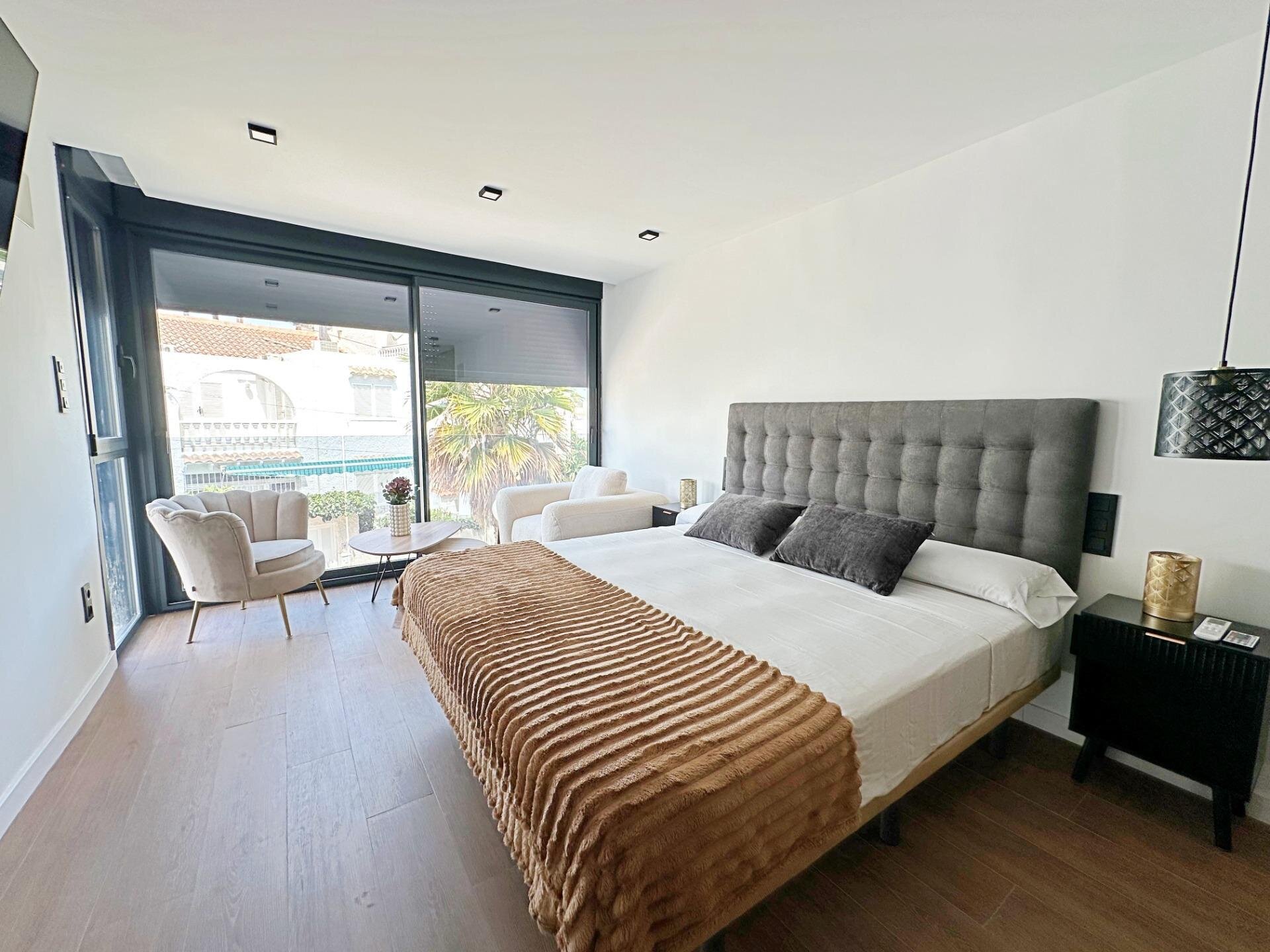 3-Bedroom House in Calas Blanca, Torrevieja - Image 17