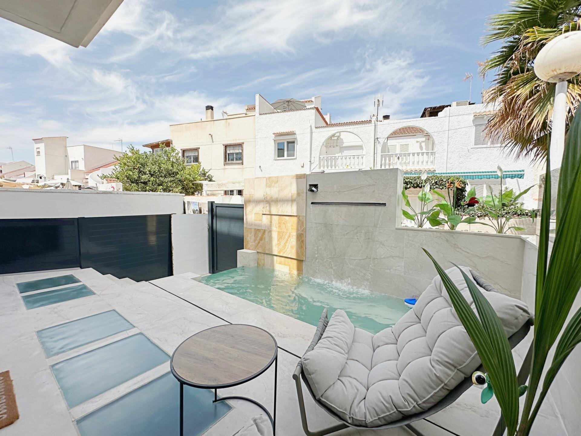 3-Bedroom House in Calas Blanca, Torrevieja - Image 2