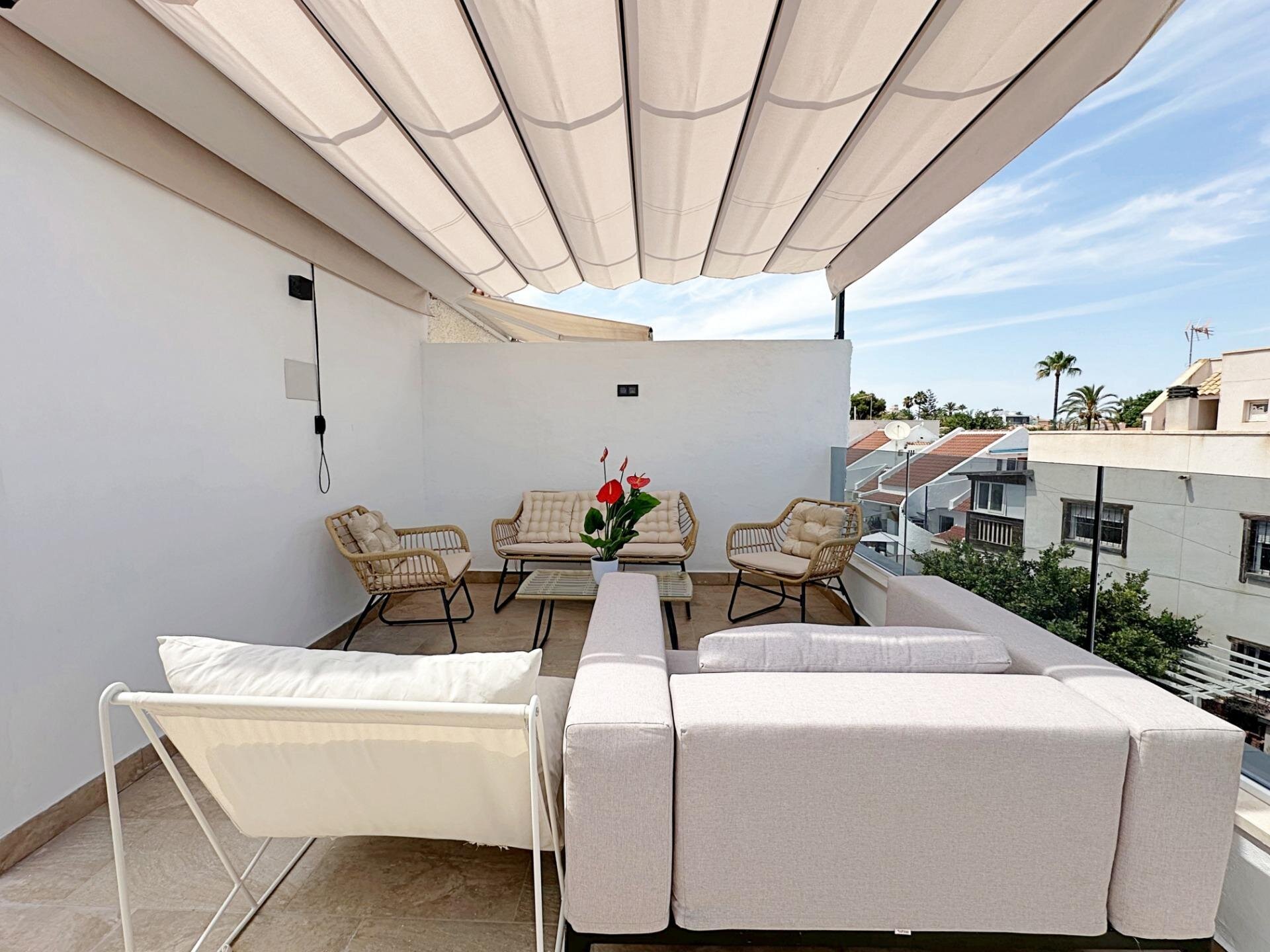 3-Bedroom House in Calas Blanca, Torrevieja - Image 23