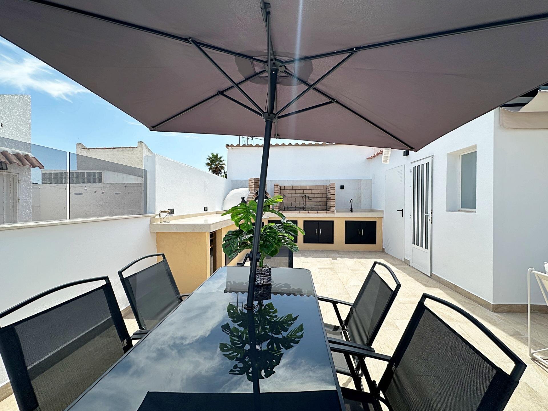 3-Bedroom House in Calas Blanca, Torrevieja - Image 24