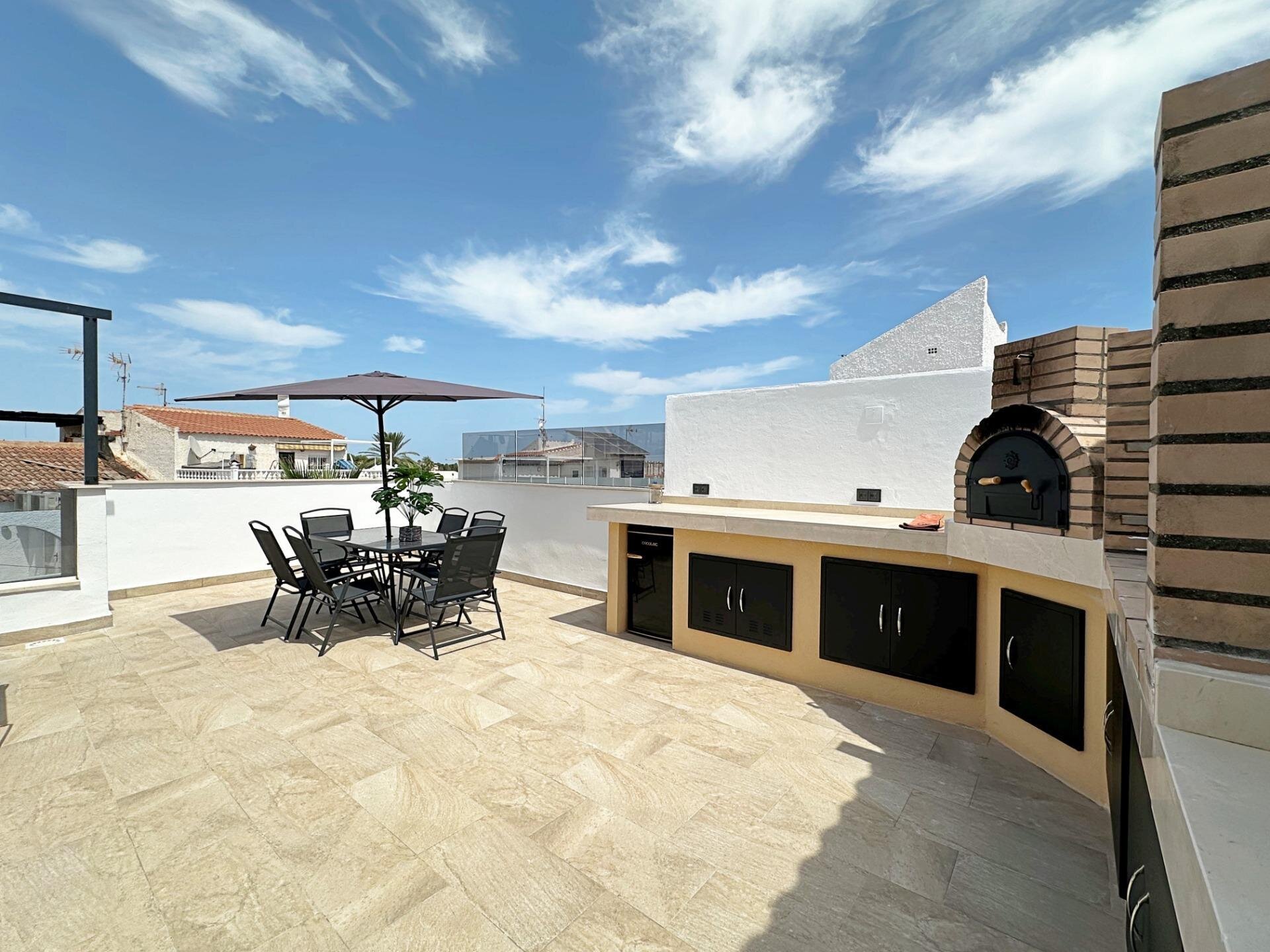 3-Bedroom House in Calas Blanca, Torrevieja - Image 25