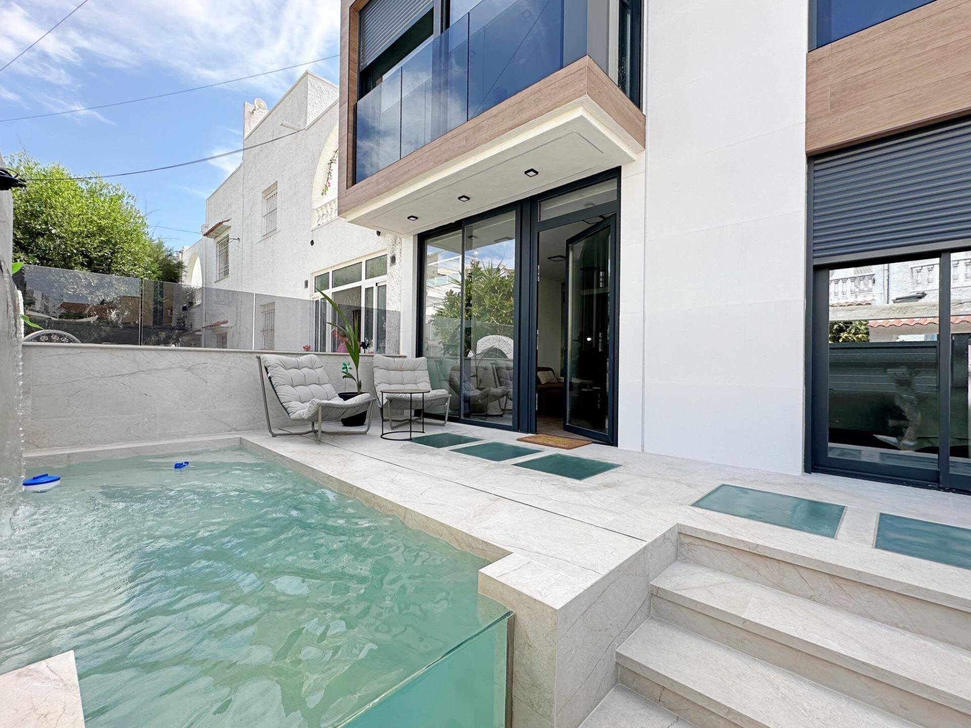 3-Bedroom House in Calas Blanca, Torrevieja - Image 29