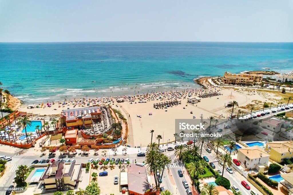 3-Bedroom House in Calas Blanca, Torrevieja - Image 36