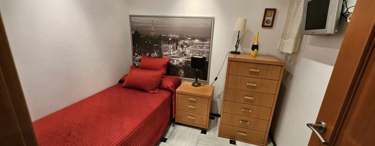 4-Bedroom Ground Floor Apartment in  Benidorm | Sunny Cas... - Image 14