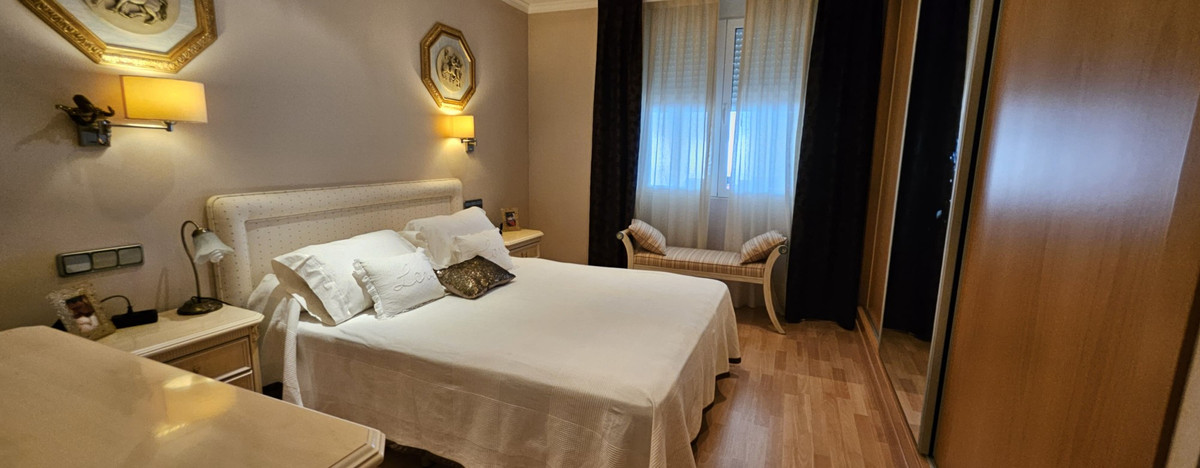 4-Bedroom Ground Floor Apartment in  Benidorm | Sunny Cas... - Image 21