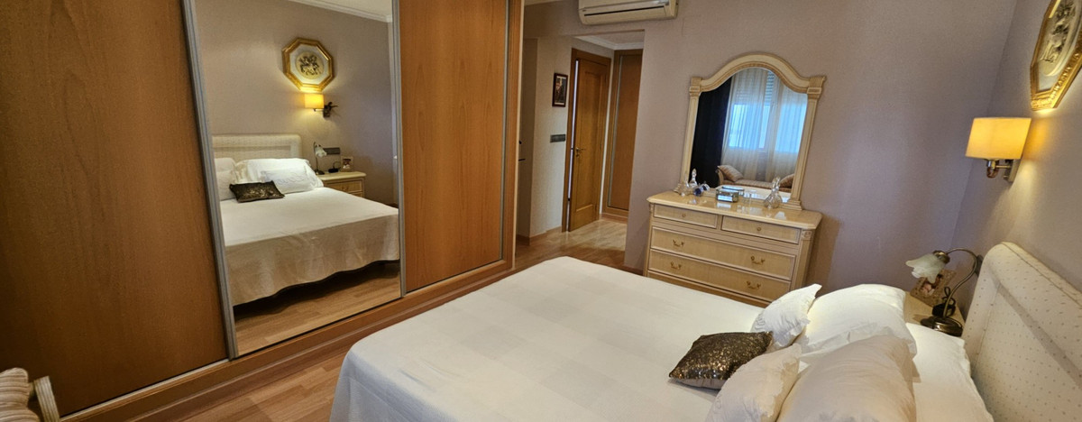 4-Bedroom Ground Floor Apartment in  Benidorm | Sunny Cas... - Image 22