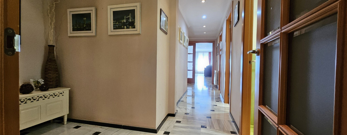 4-Bedroom Ground Floor Apartment in  Benidorm | Sunny Cas... - Image 4