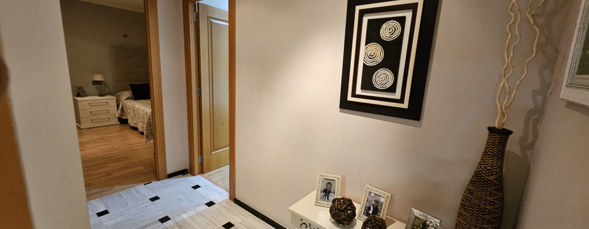 4-Bedroom Ground Floor Apartment in  Benidorm | Sunny Cas... - Image 5