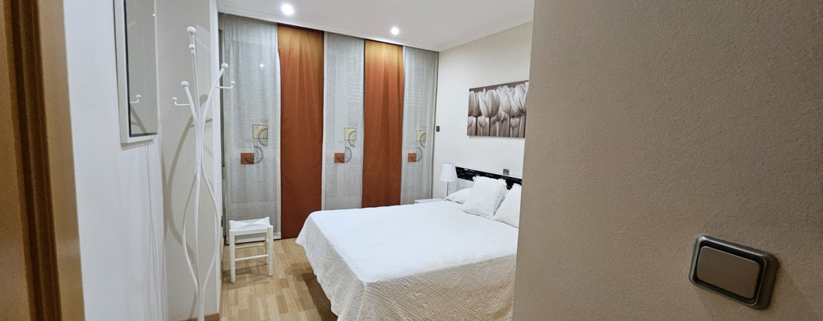 4-Bedroom Ground Floor Apartment in  Benidorm | Sunny Cas... - Image 6