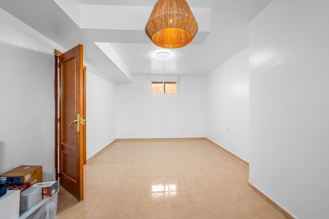 3-Bedroom House in Pueblo, San Miguel de Salinas - Image 32