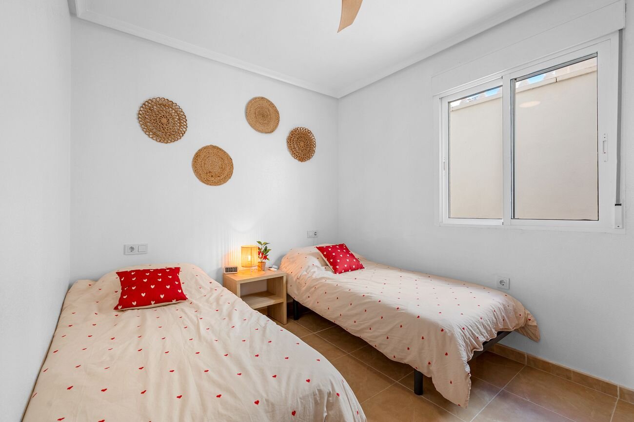 3-Bedroom House in Pueblo, San Miguel de Salinas - Image 8