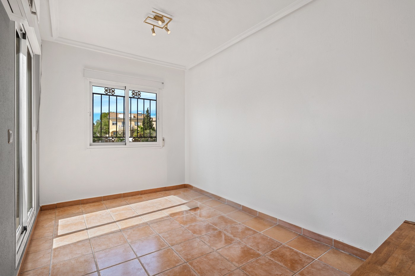 3-Bedroom Villa in Lomas de Campoamor-las Ramblas, Orihuela Costa - Image 21