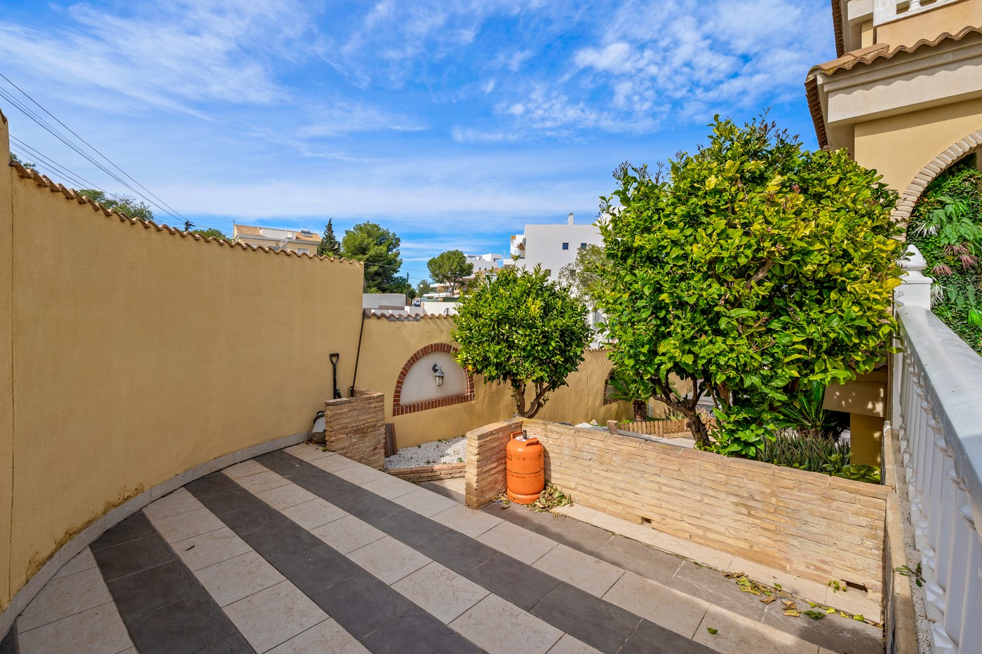 3-Bedroom Villa in Lomas de Campoamor-las Ramblas, Orihuela Costa - Image 26