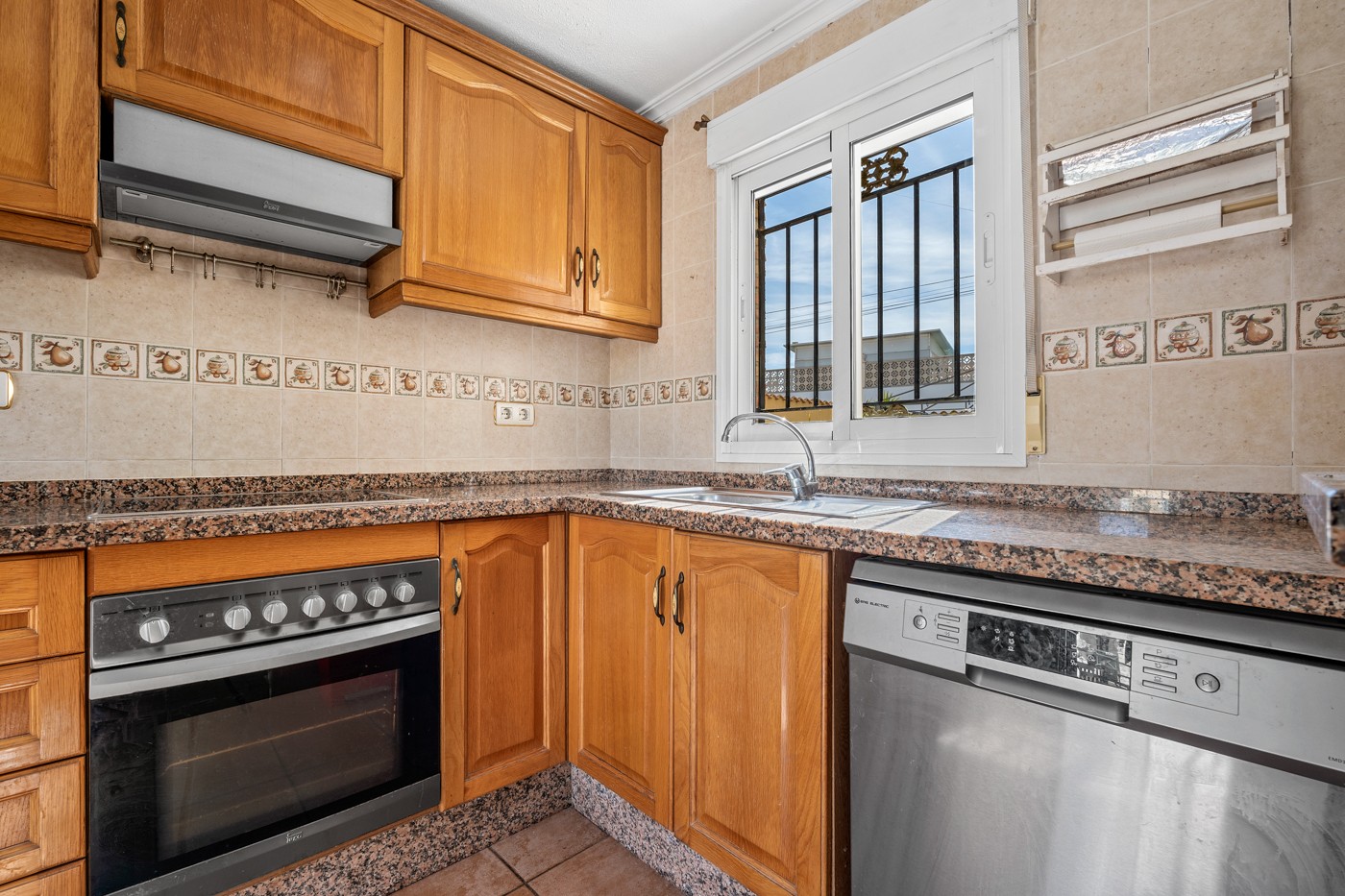 3-Bedroom Villa in Lomas de Campoamor-las Ramblas, Orihuela Costa - Image 9