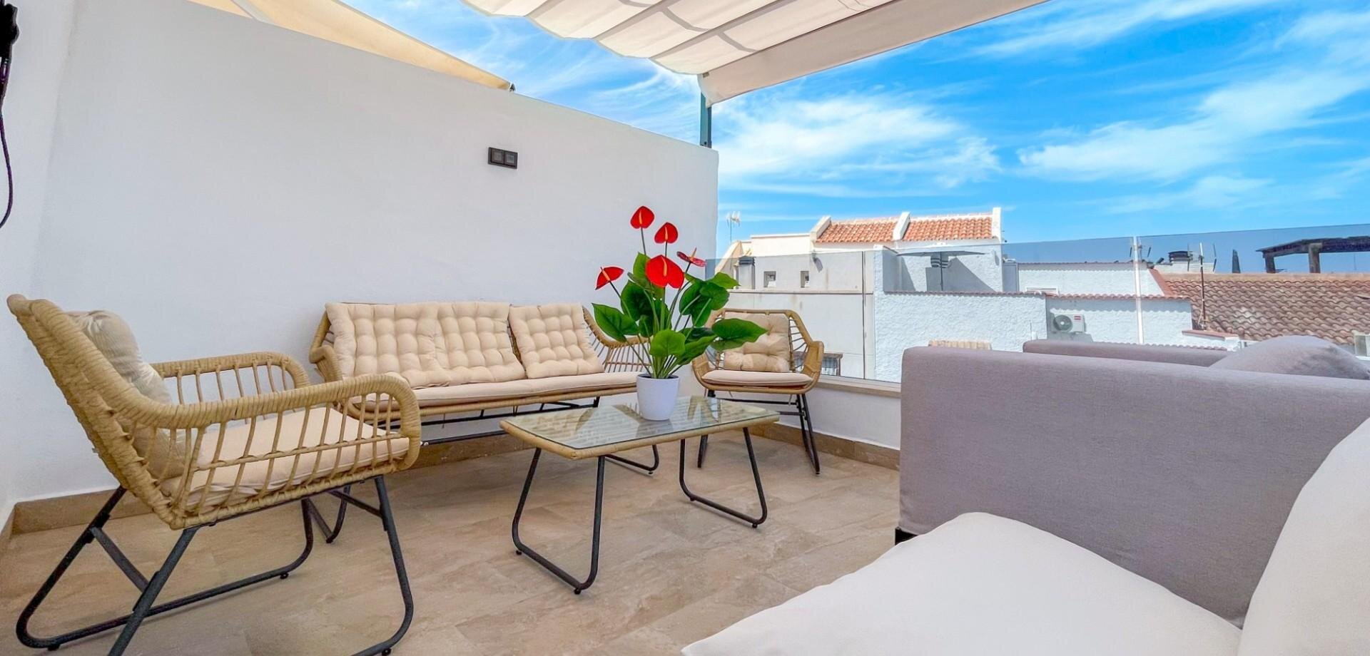 3-Bedroom House in Estacion de Autobuses, Torrevieja - Image 2
