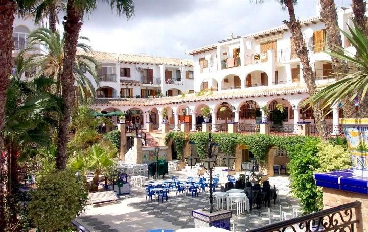 2-Bedroom Apartment in Las Filipinas, Orihuela Costa - Image 23