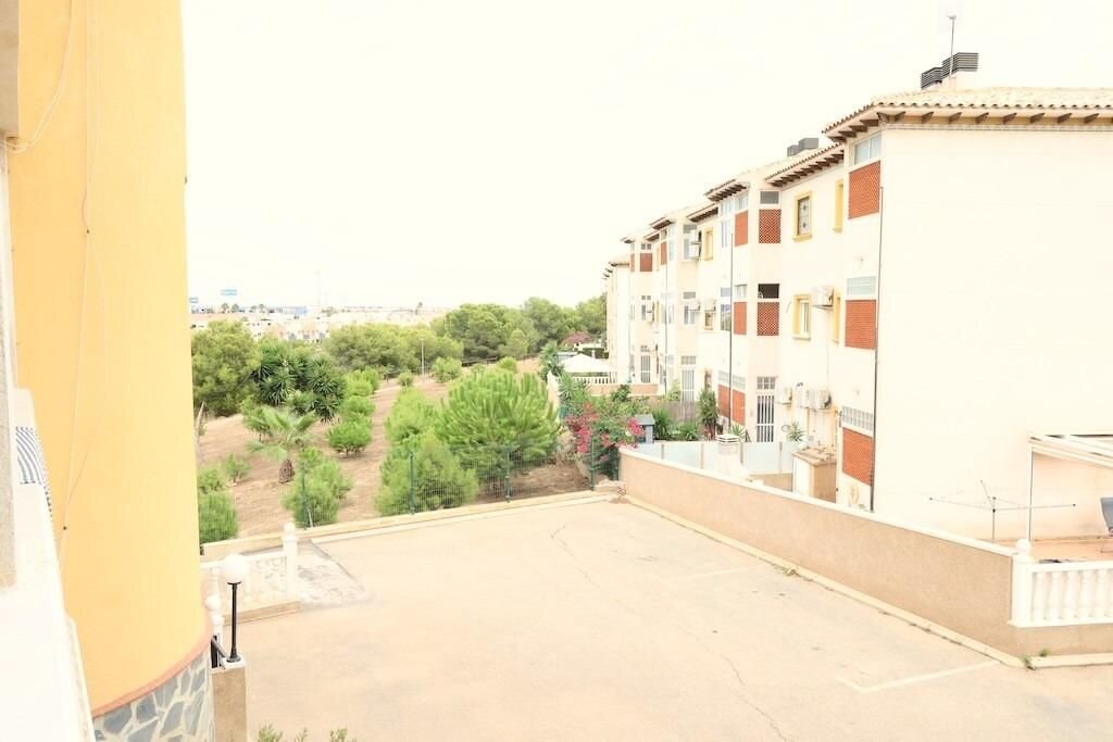 2-Bedroom Apartment in La Regia, Orihuela Costa - Image 12