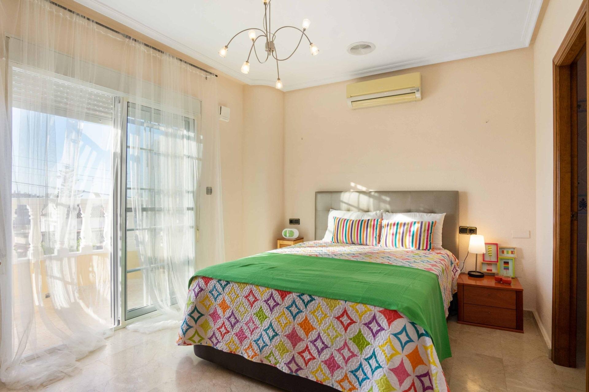 5-Bedroom Villa in Los Almendros-la Florida, Orihuela Costa - Image 11